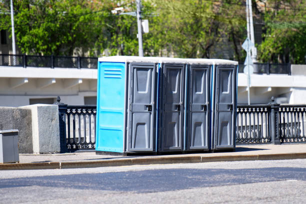 Professional porta potty rental in Laton, CA